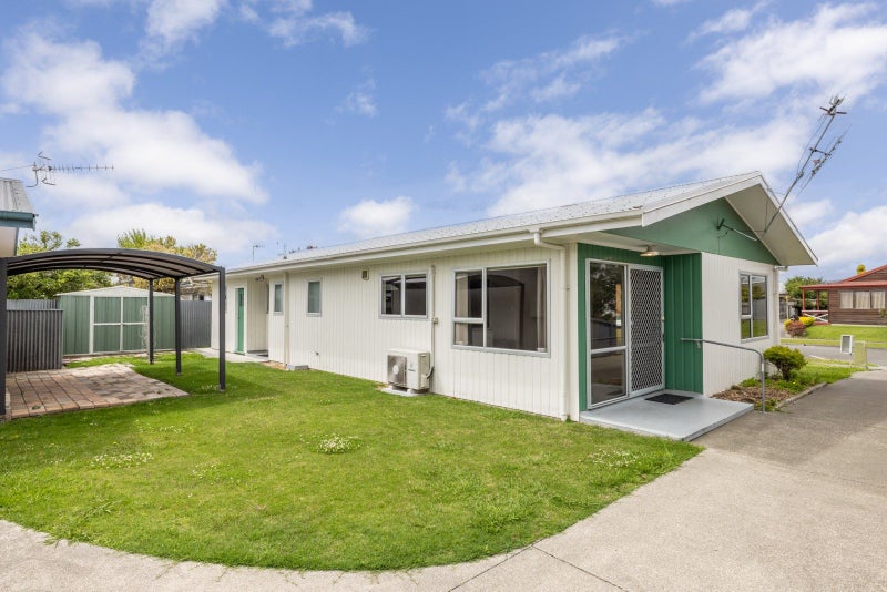 12 Jeffares Place, Taradale, Napier - Carousel 9