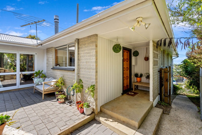 10 Larkins Street, Helensburgh, Dunedin - Carousel 2