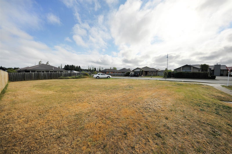 4 Turvey Street, Pegasus - Carousel 2