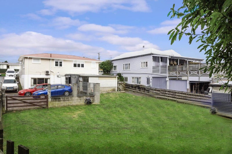 21 Ribblesdale Road, Henderson, Auckland - Carousel 2