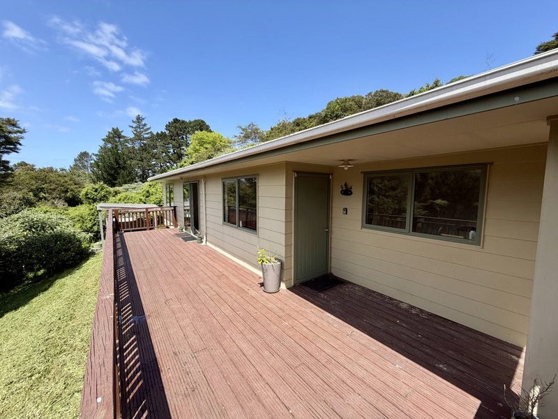 29B Calais Terrace, Ostend, Waiheke Island - Carousel 2