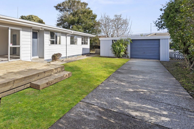31 Eversham Road, Mount Maunganui, Mount Maunganui - Carousel 2