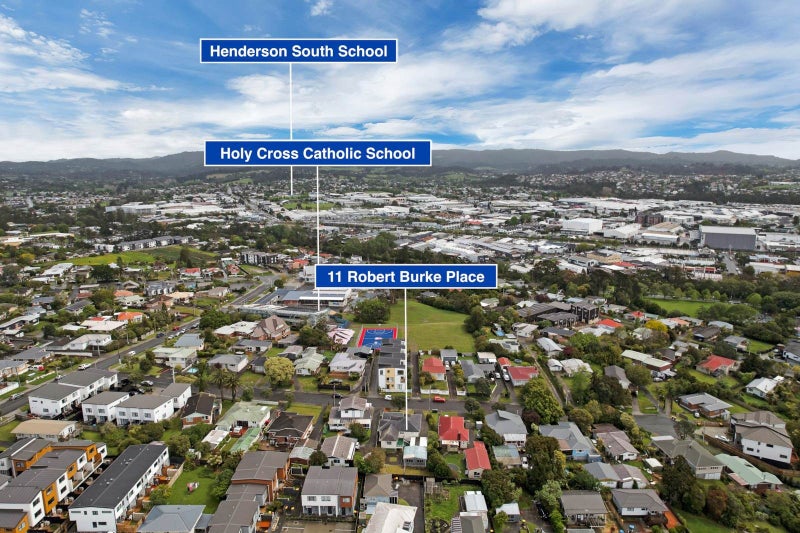 11 Robert Burke Place, Henderson, Auckland - Carousel 22