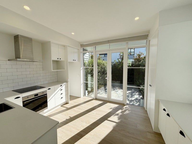 4/9 Bunyan Street, Waltham, Christchurch City, Canterbury - Carousel 2