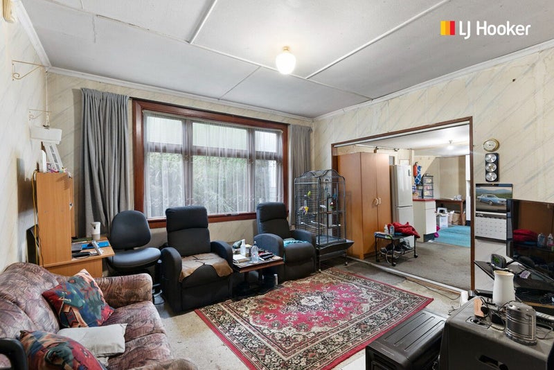 71 Gladstone Road, Dalmore, Dunedin - Carousel 1