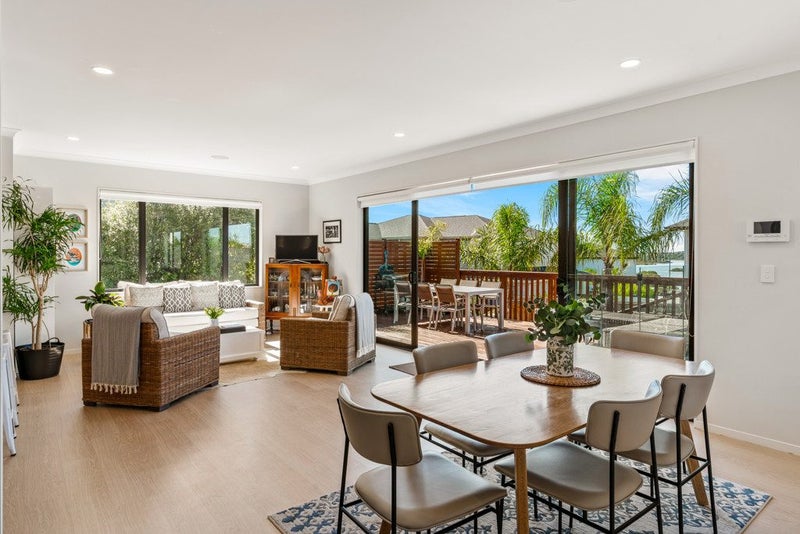 77 Maka Terrace, Orewa, Orewa - Carousel 1