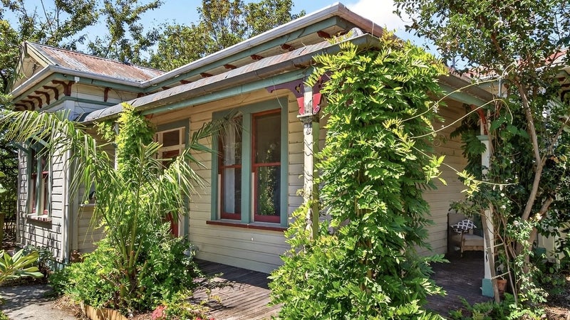 29 Hogg Crescent, Masterton, Masterton - Carousel 1