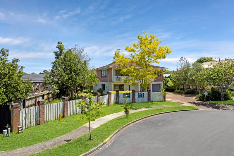 26 Fiesta Drive, Half Moon Bay, Auckland - Carousel 2