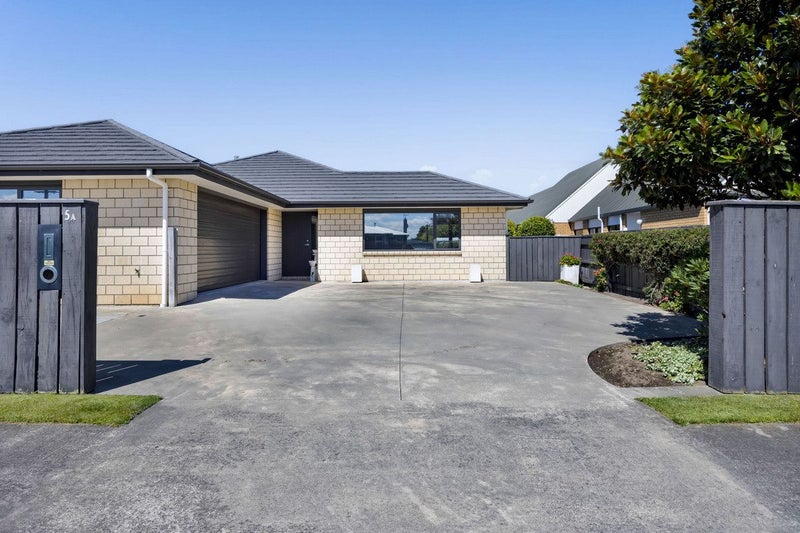 5A Maire Street, Hawera - Carousel 30
