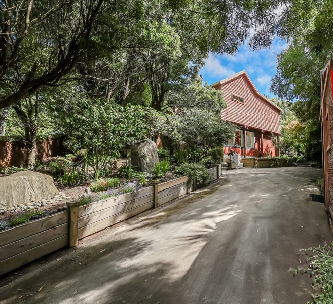 6 Barclay Street, North East Valley, Dunedin - Carousel 1