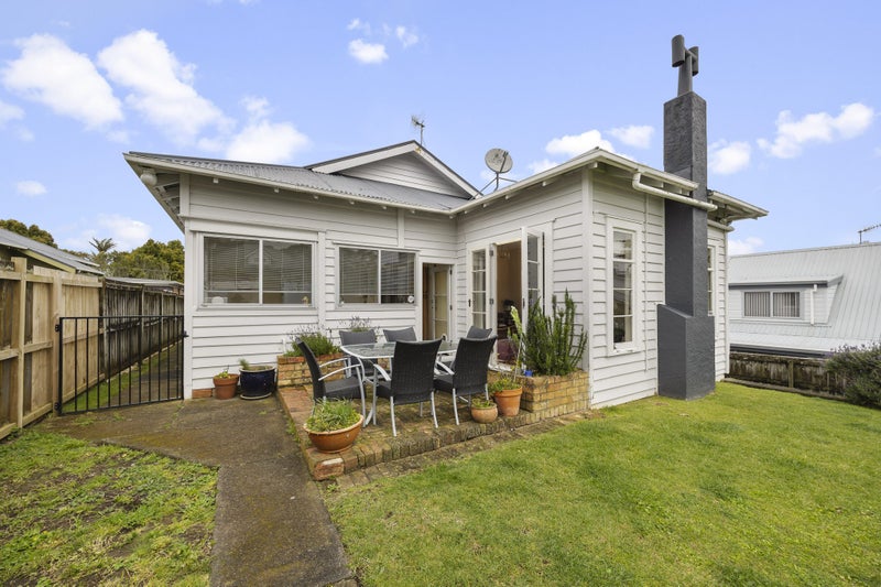 25 Matai Road, Greenlane, Auckland - Carousel 1