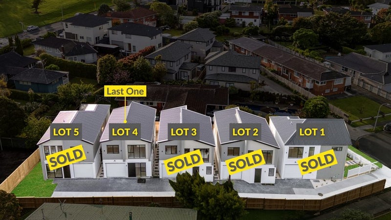 16D Imatra Place, Sunnyhills, Auckland - Carousel 1