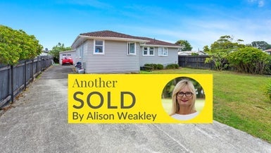 26 Courtenay Crescent, Mangere East, Auckland - Carousel 1