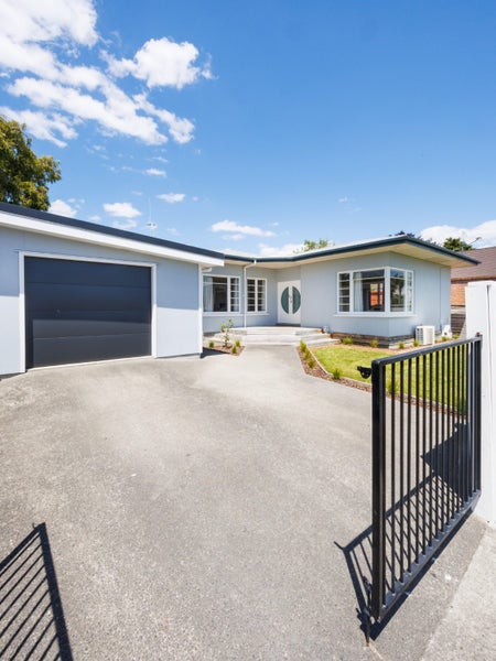 4B Palm Avenue, Hokowhitu, Palmerston North - Carousel 1