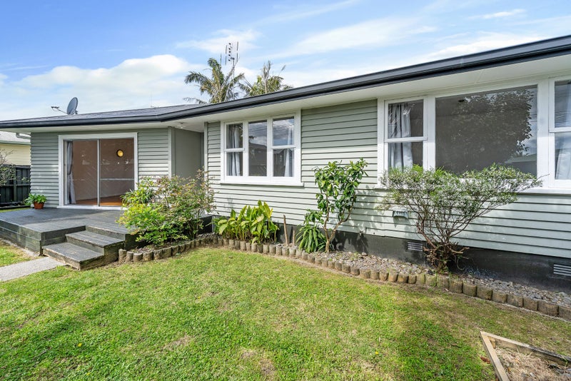 5A Manson Street, Gate Pa, Tauranga - Carousel 1