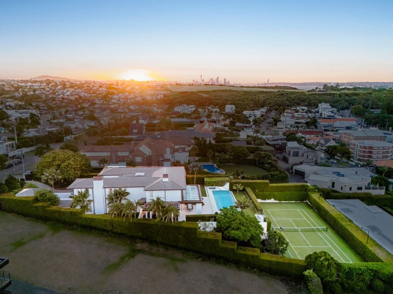 26 Ronaki Road, Mission Bay, Auckland - Carousel 17