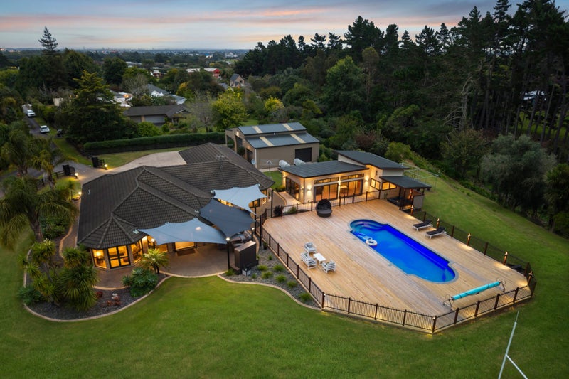 90A Ranfurly Road, Alfriston, Auckland - Carousel 1