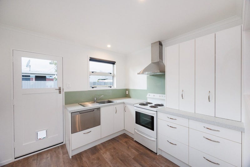 2B Karaka Street, Hokowhitu, Palmerston North - Carousel 2
