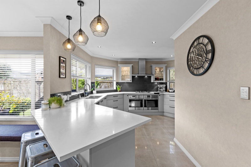 21 Liberty Grove, Kelvin Grove, Palmerston North - Carousel 2