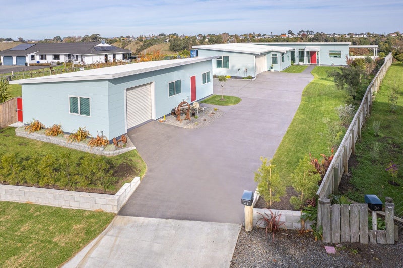 34A Shakespeare Road, Bastia Hill, Whanganui - Carousel 1