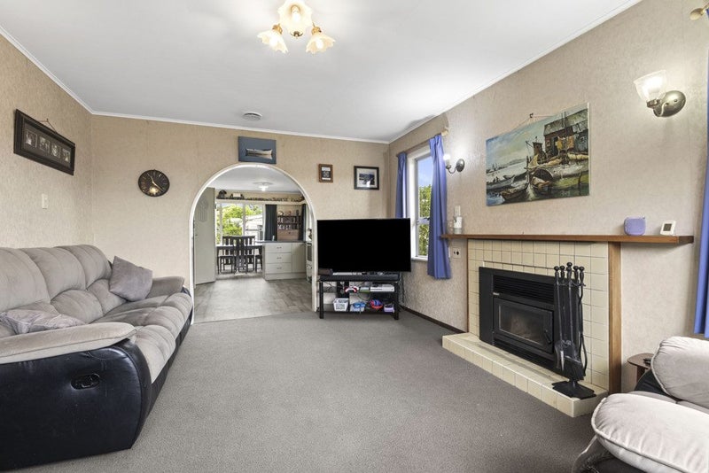5 Russell Street, Feilding, Feilding - Carousel 2
