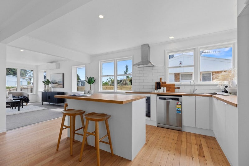 8 Henderson Crescent, Parkvale, Tauranga - Carousel 2