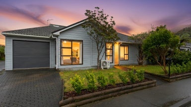 51 Satara Crescent, Khandallah, Wellington - Carousel 1