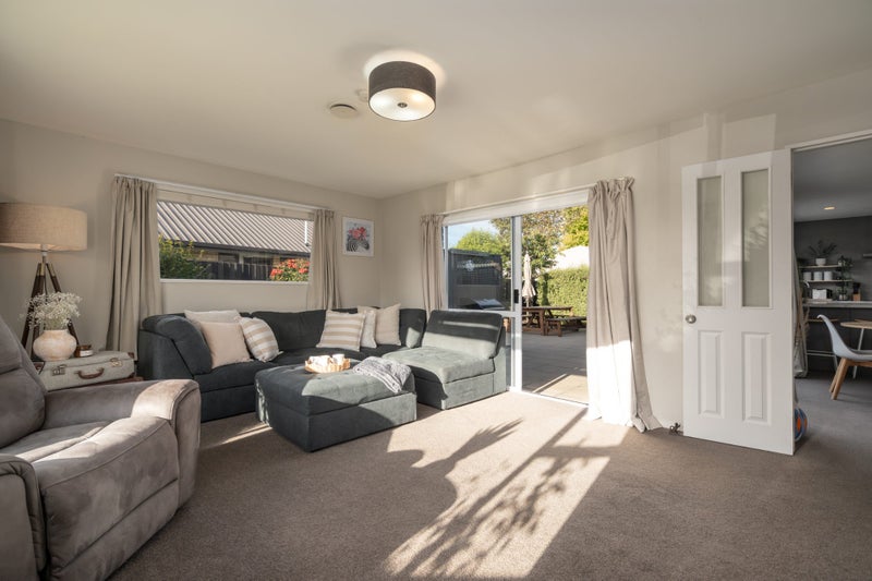 8 Innisfree Place, Northwood , Christchurch City, Canterbury - Carousel 2