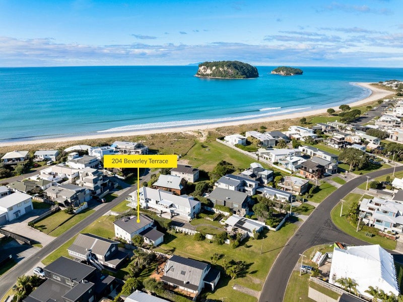204 Beverley Terrace, Whangamata - Carousel 1