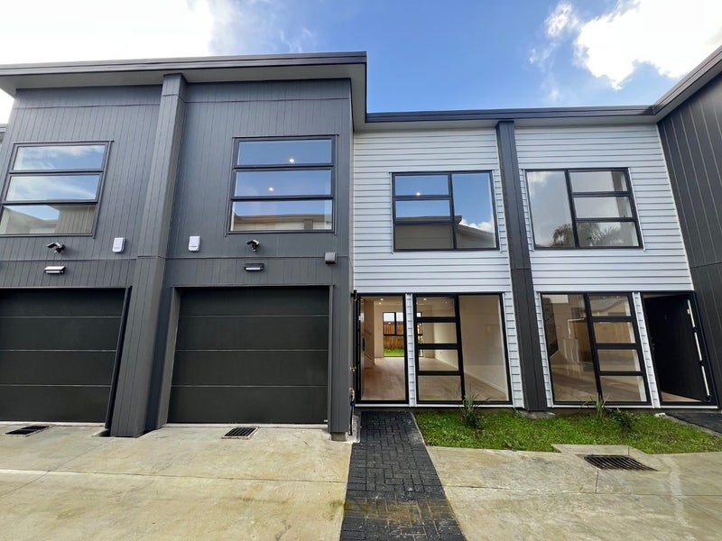 3/15 Oakland Avenue, Papatoetoe, Manukau City, Auckland - Carousel 1