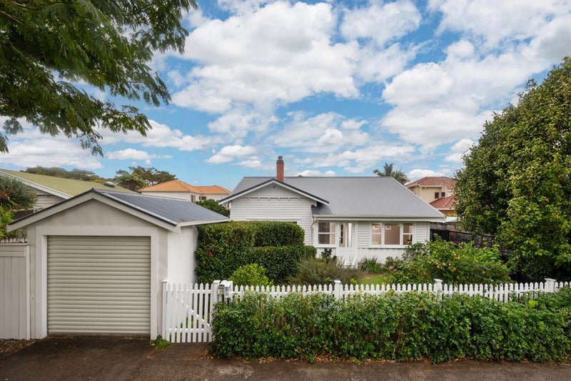 27A Foch Avenue, Mount Roskill, Auckland - Carousel 1