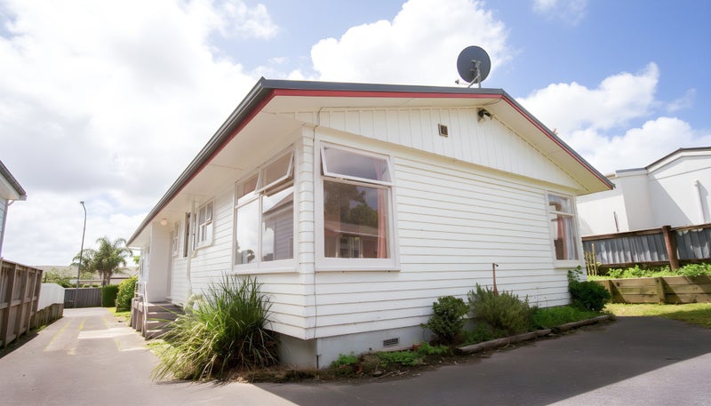 71B Commercial Road, Helensville, Helensville - Carousel 1