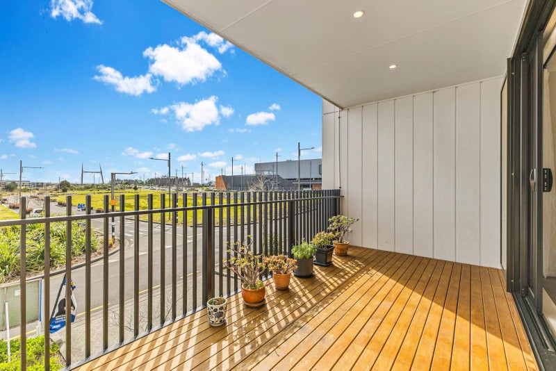 43 Bonnette Road, Flat Bush, Auckland - Carousel 2