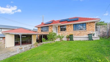 12 Browning Street, Manurewa East, Auckland - Carousel 1