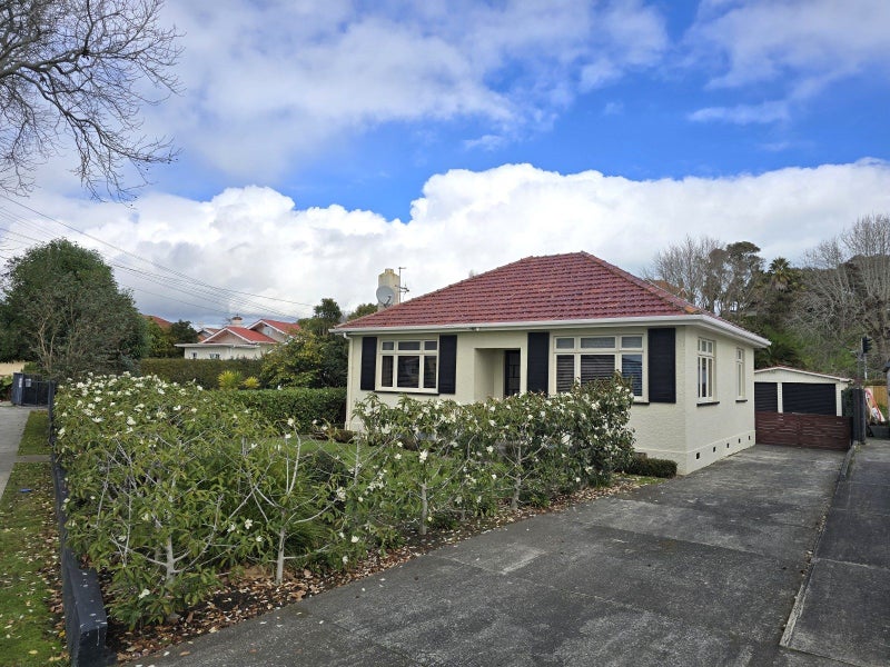 61 Nelson Street, Whanganui, Whanganui - Carousel 1