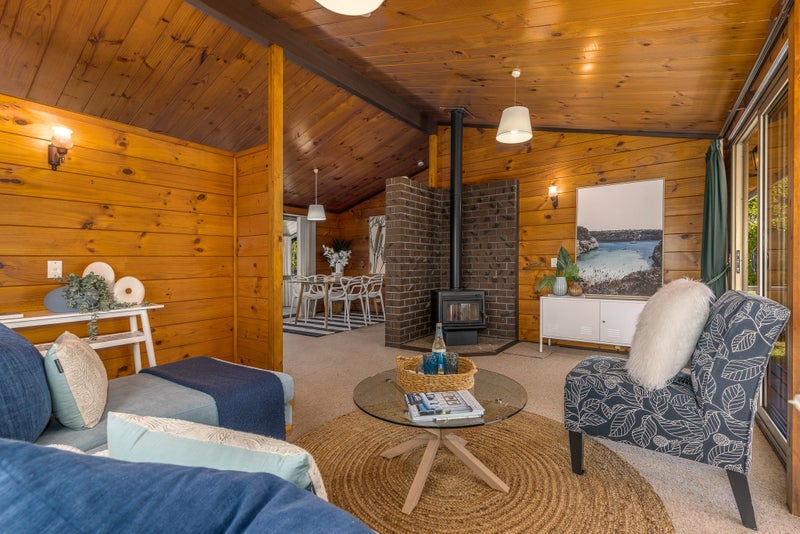 7 Kanawa Street, Waikanae - Carousel 2