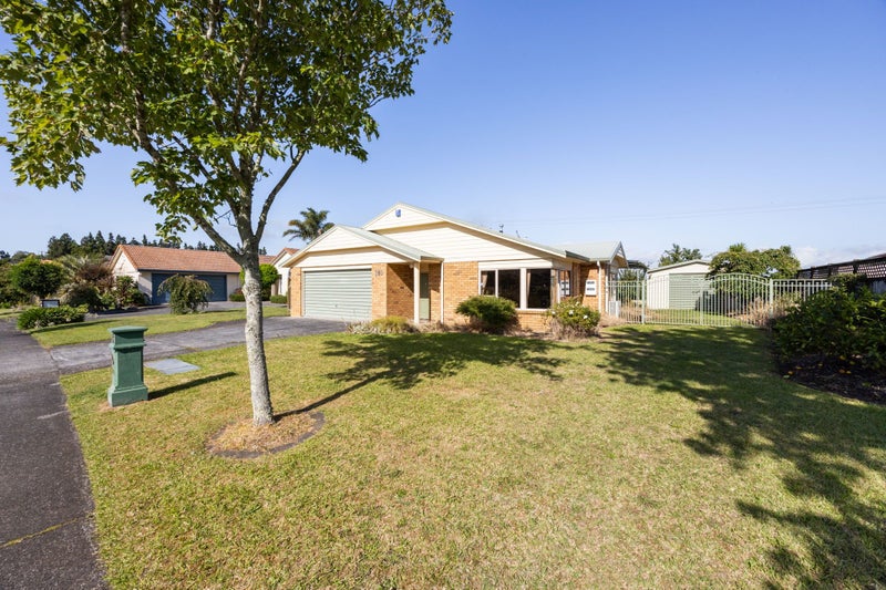 280 Grandview Road, Western Heights, Hamilton - Carousel 2