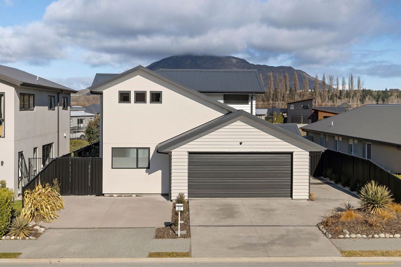 37 Peterley Road, Lower Shotover, Queenstown - Carousel 1