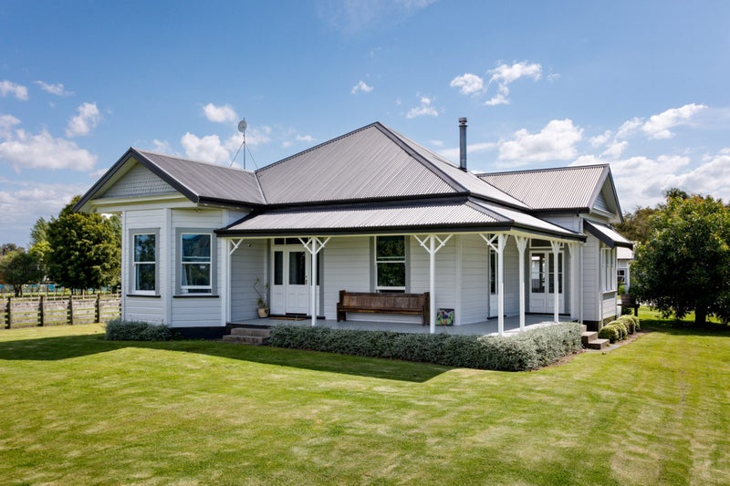 52 Cameron Road, Makauri, Gisborne - Carousel 1