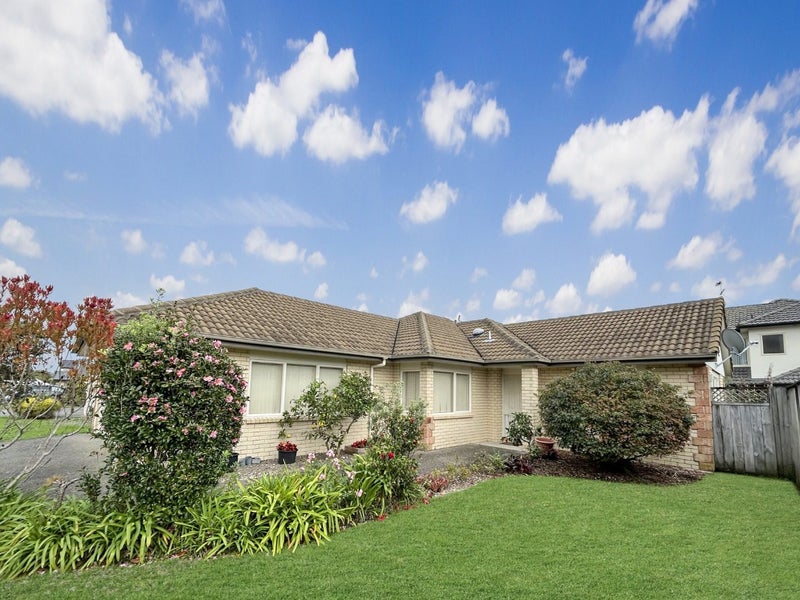 12 Carousel Crescent, East Tamaki Heights, Auckland - Carousel 1