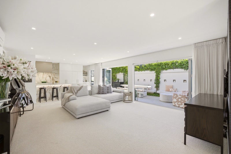 45 Gracefield Avenue, City Centre, Christchurch City, Canterbury - Carousel 2