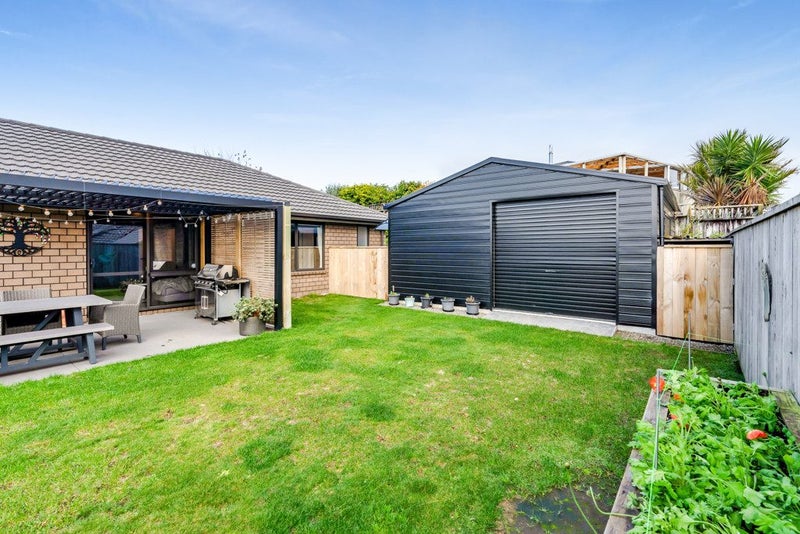 6 The Terrace, Bell Block, New Plymouth - Carousel 2