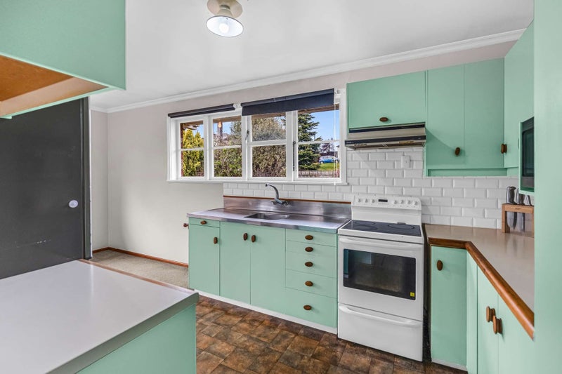 38 Bouverie Street, Waimataitai, Timaru - Carousel 2