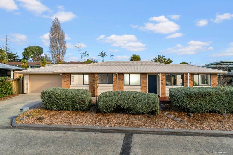 169C Colwill Road, Massey, Auckland - Carousel 1