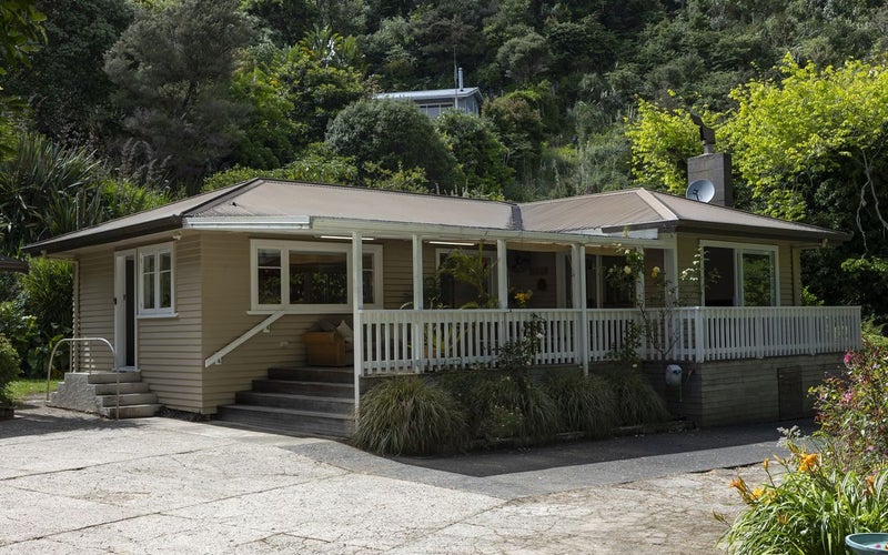 11 Old Hospital Road, Whangaroa - Carousel 1