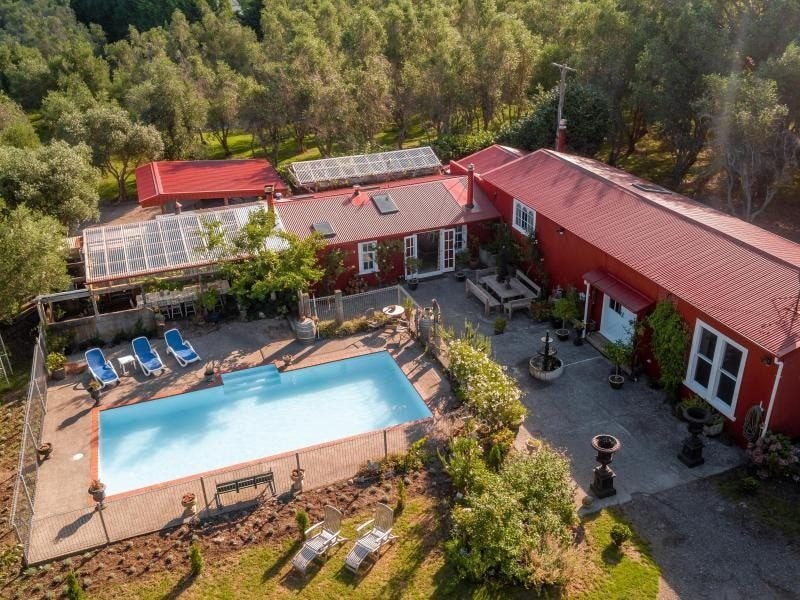 284 Underhill Road, TAUWHARENIKAU - Carousel 1