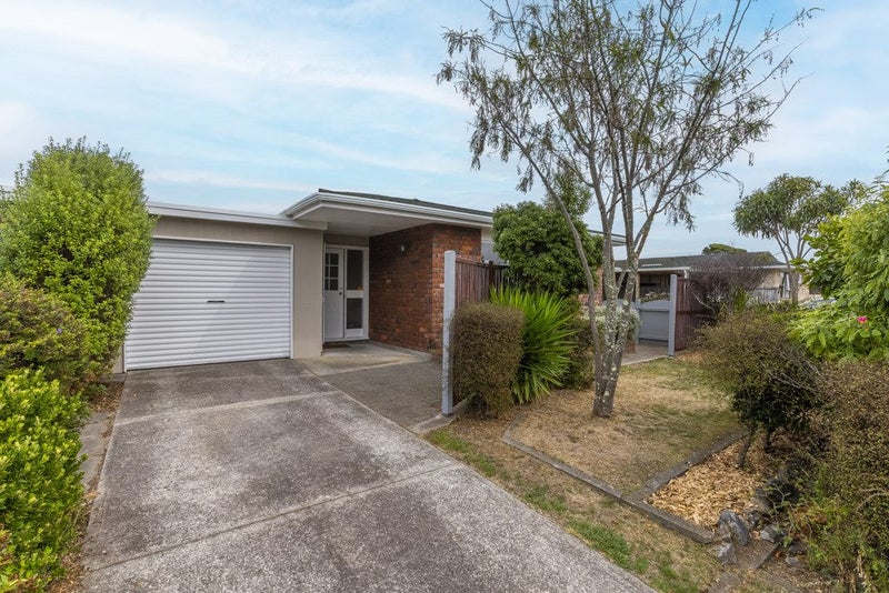 17A Andrew Street, Waikanae - Carousel 14