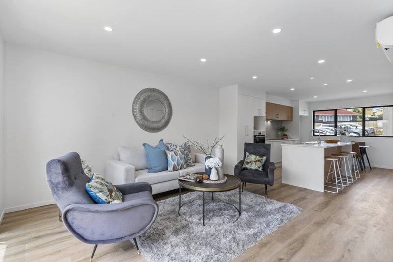 1/25 Vodanovich Road, Te Atatu South, Auckland - Carousel 2