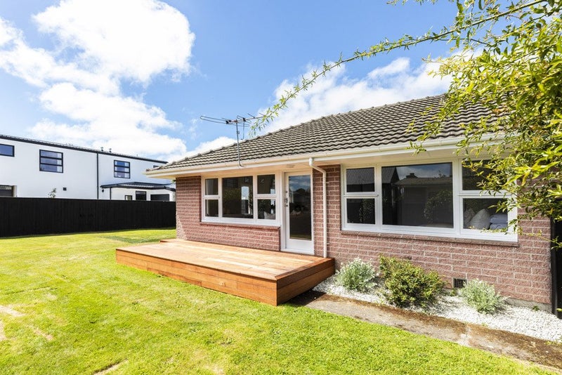 2/15 Winton Street, St Albans, Christchurch - Carousel 2