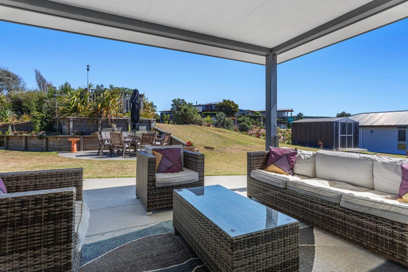 41 Dawn Parade, Coastlands, Whakatane - Carousel 1